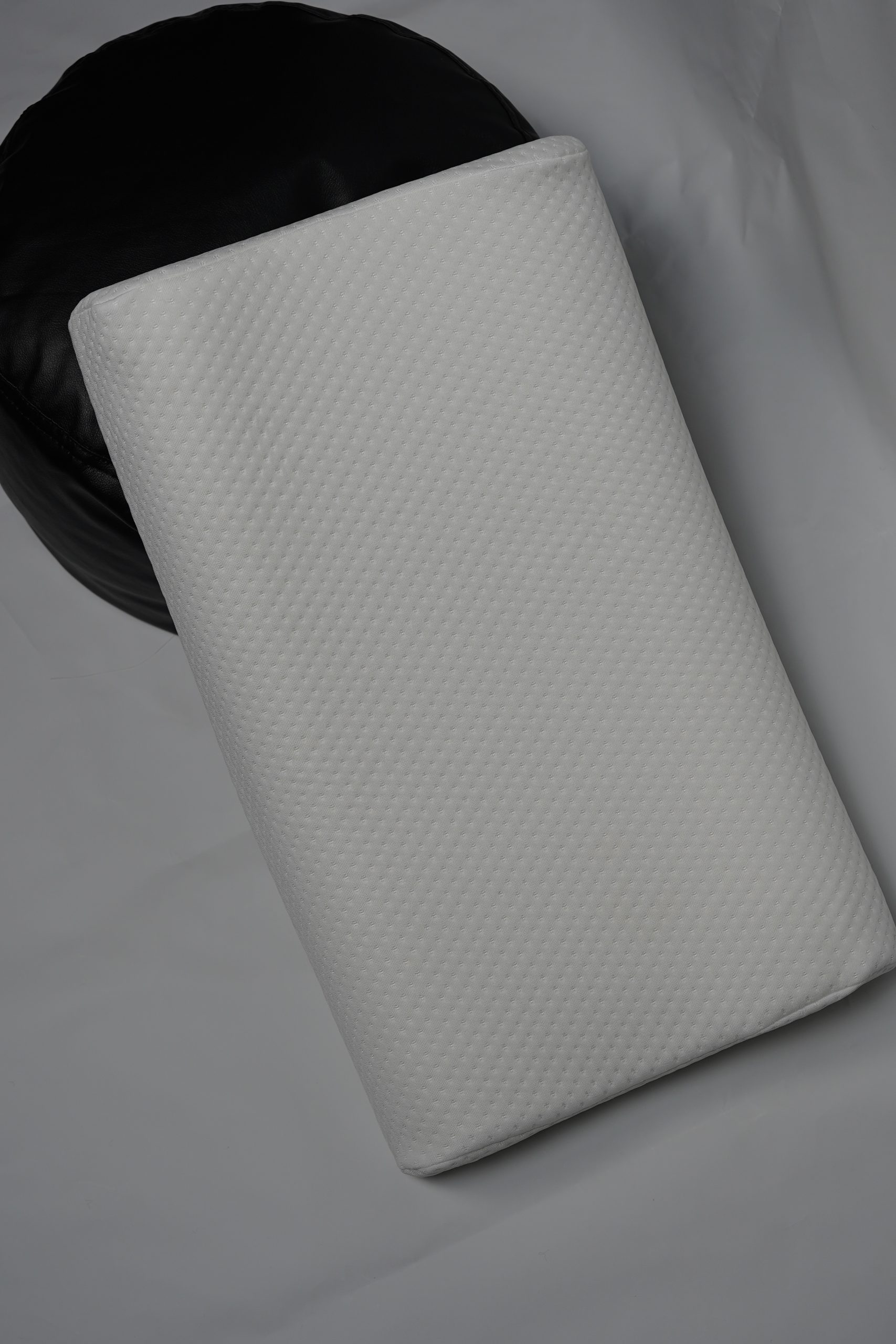 Rolomate Memory Contour Pillow – Ergonomic Neck Support Pillow with Memory Foam